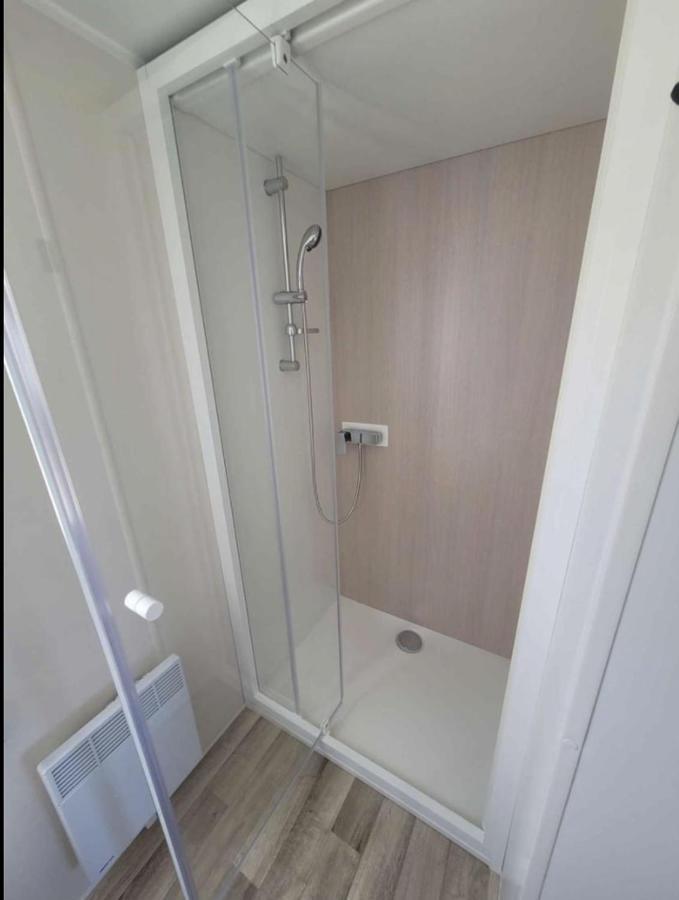 Mobil Home Neuf 6/8 Pers Biville-sur-Mer Eksteriør billede